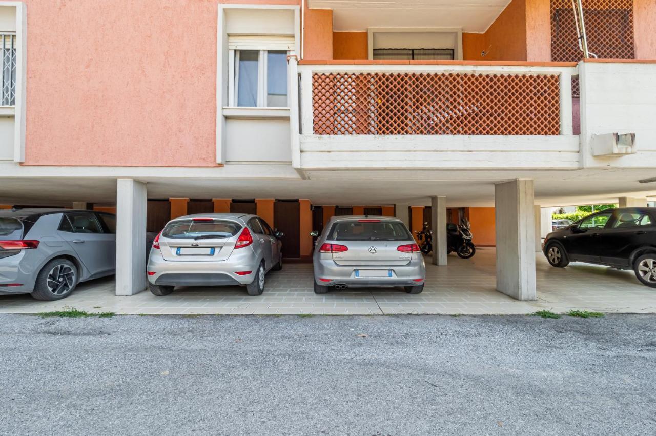Domus Lucis Apartment Terrace & Private Parking Marinella di Sarzana Exterior photo